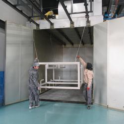 1階：乾燥炉、大型品に対応