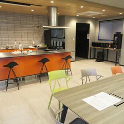 キッチン及び休憩スペース