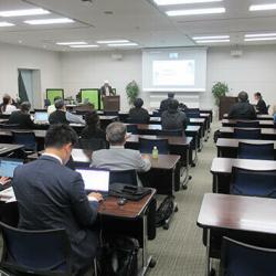 会場とオンラインで160名が受講