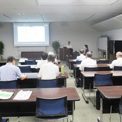 東京塗料会館と配信のハイブリッド形式で開催