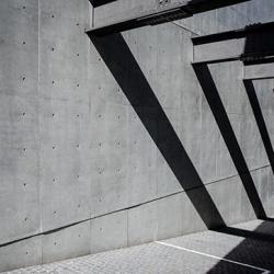 打ち放しの表情は人気だ（写真はイメージ）