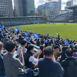 1,000名を超える人が応援に駆け付けた