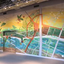小岩駅前のドトールコーヒーショップに描いた、地域愛にあふれるコミッションアート